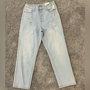 High Rise Slim Straight Jean